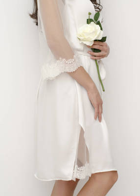 BELLA Lace Trim Bridal Robe